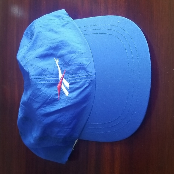 Vintage 80s/90s Reebok elastic Hat - Picture 1 of 4